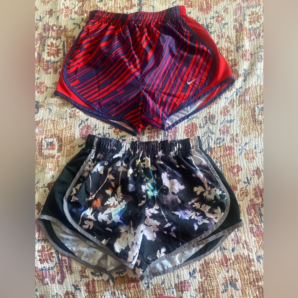 NIKE women’s XS shorts (2 shorts ) .